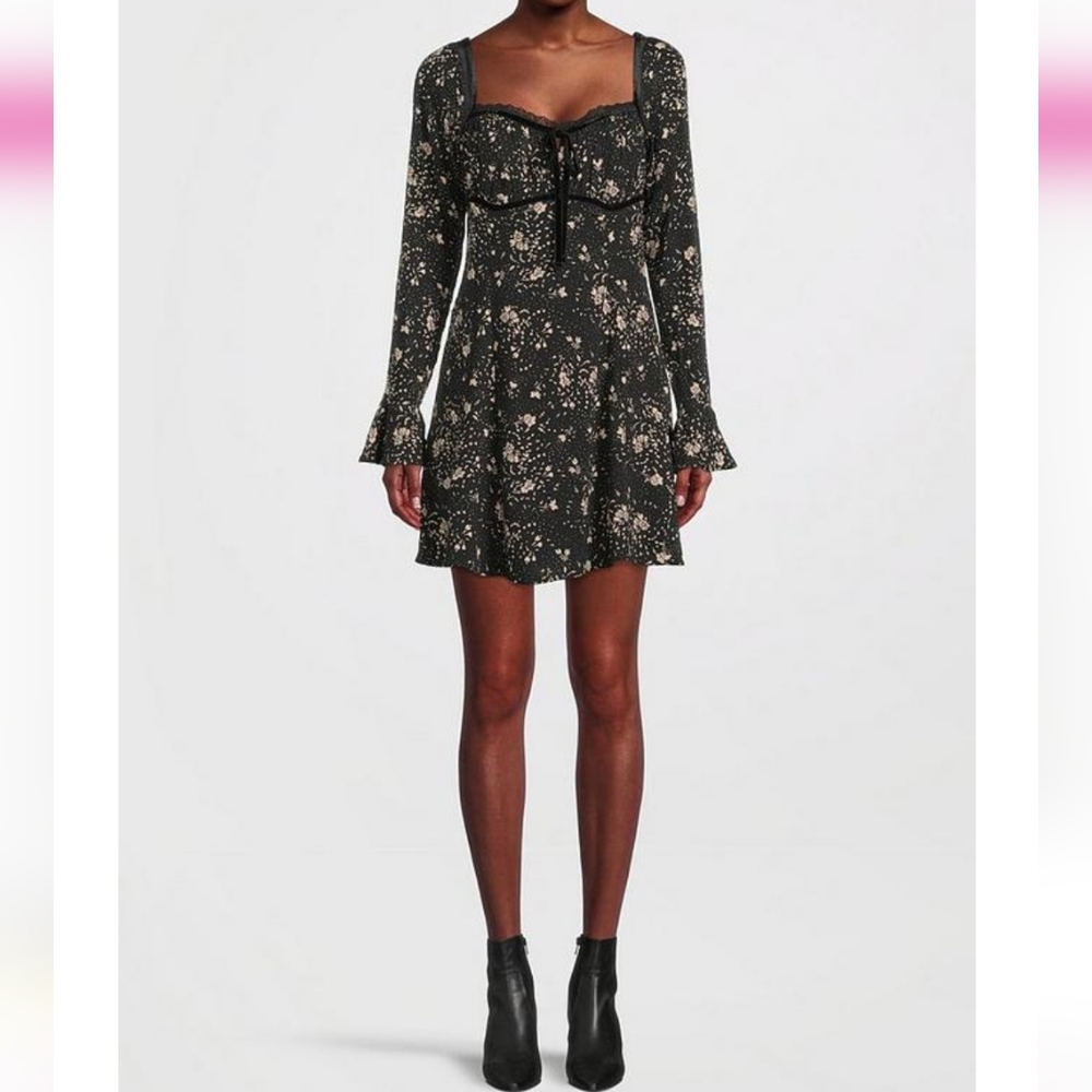 Sale ❗️Free People Tess Mini Dress Black Floral and Velvet Ribbon Size XS